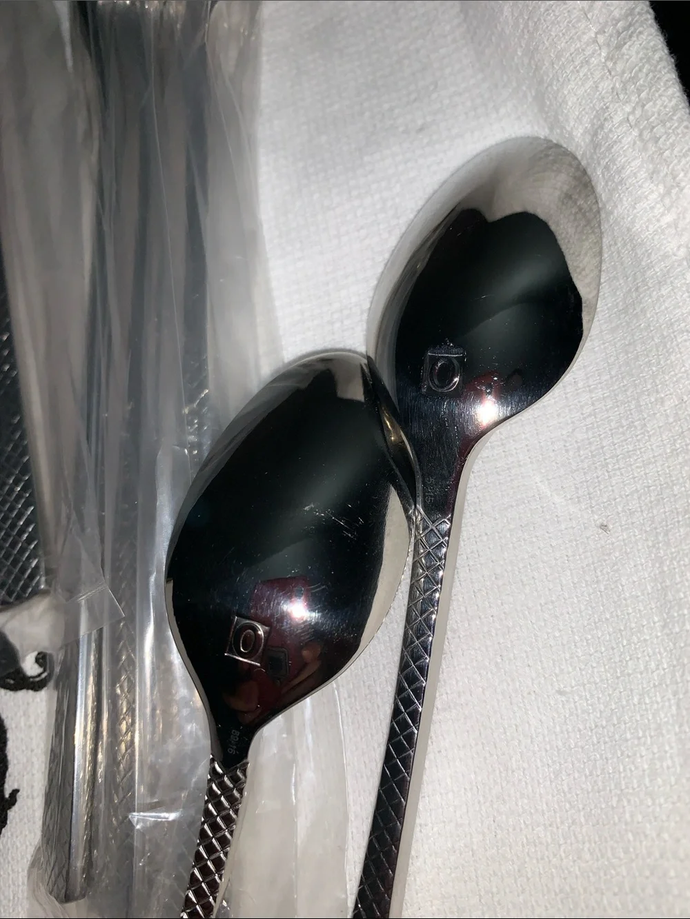 Oneida Textured Jade pattern 1 Dozen Iced Teaspoons NWT 18/10 SS